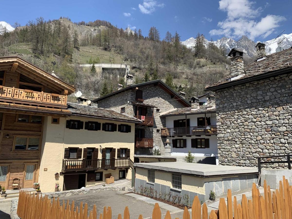 Casa Ornella Daire Courmayeur Dış mekan fotoğraf